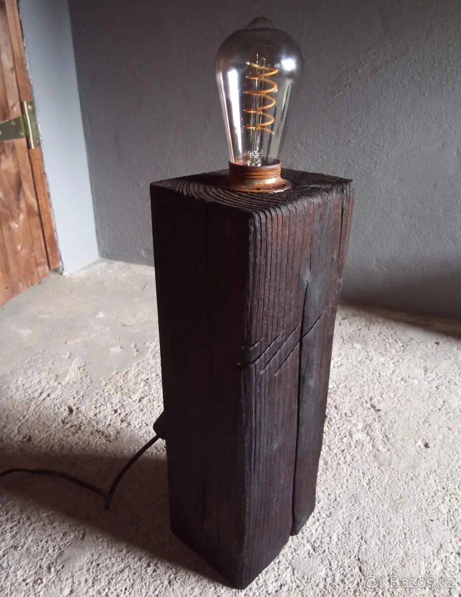 Designová lampa z trámu - 2