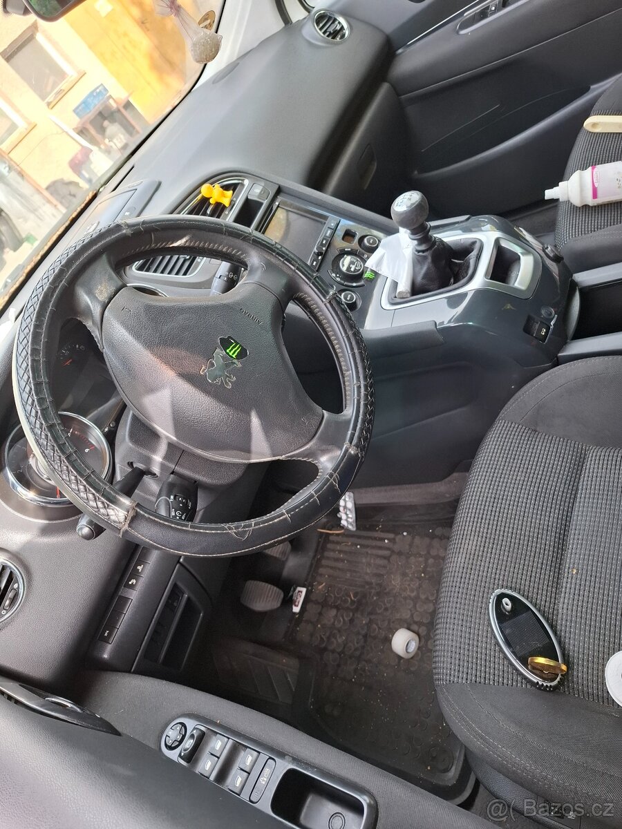 Peugeo 5008 1.6 diesel r.v.2010 dily - 2