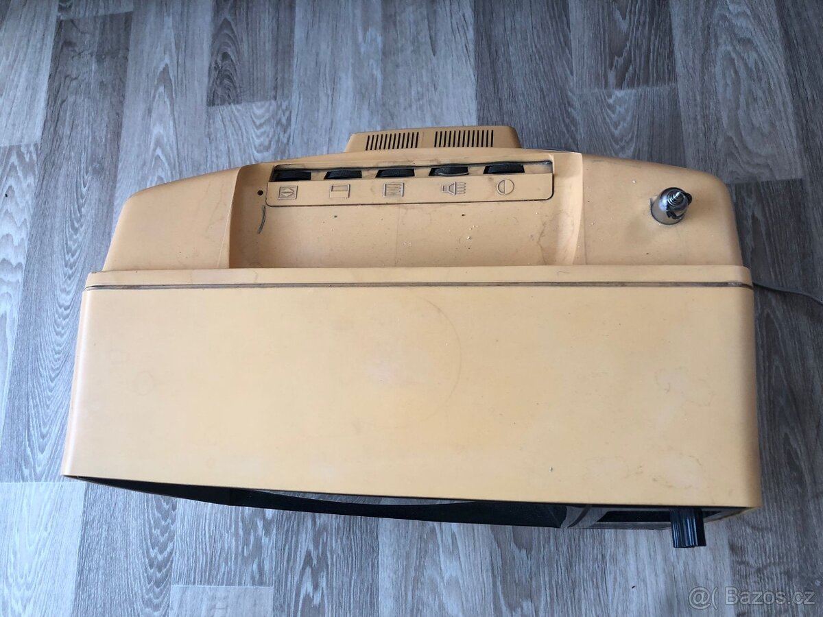Junosť 402b - TV přenosná černobílá - retro - 2
