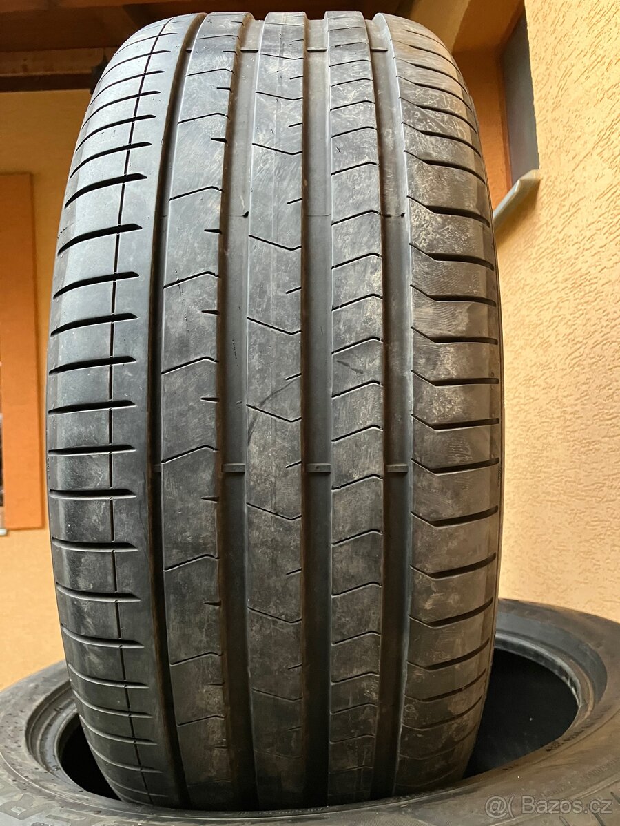 Letní Pirelli 285/45/21 - 2