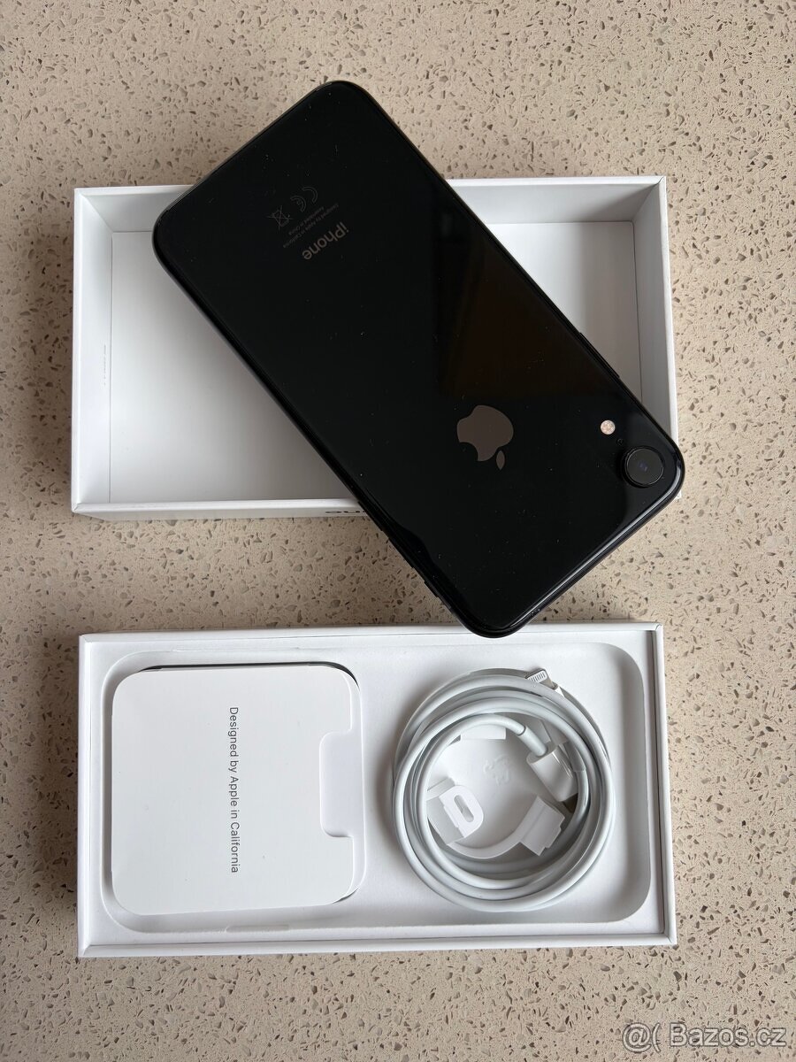 Apple iPhone XR 128GB - 2