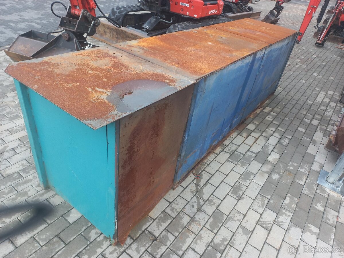 Velký pracovní stůl, ponk - 2