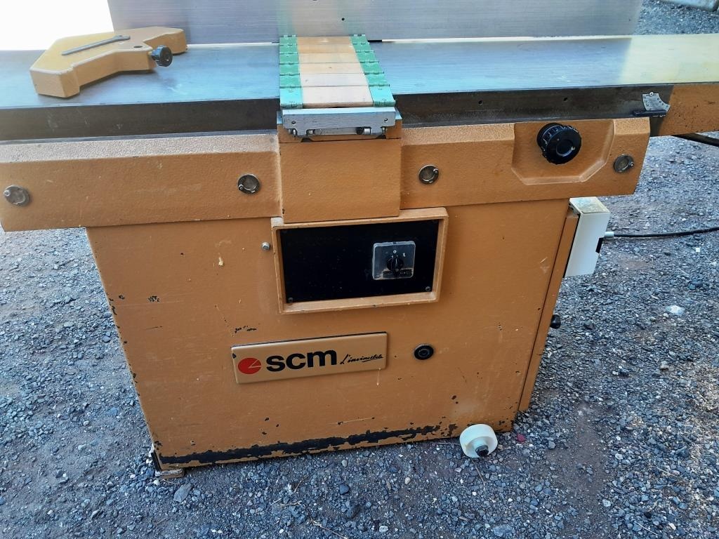 Srovnávačka SCM - 2