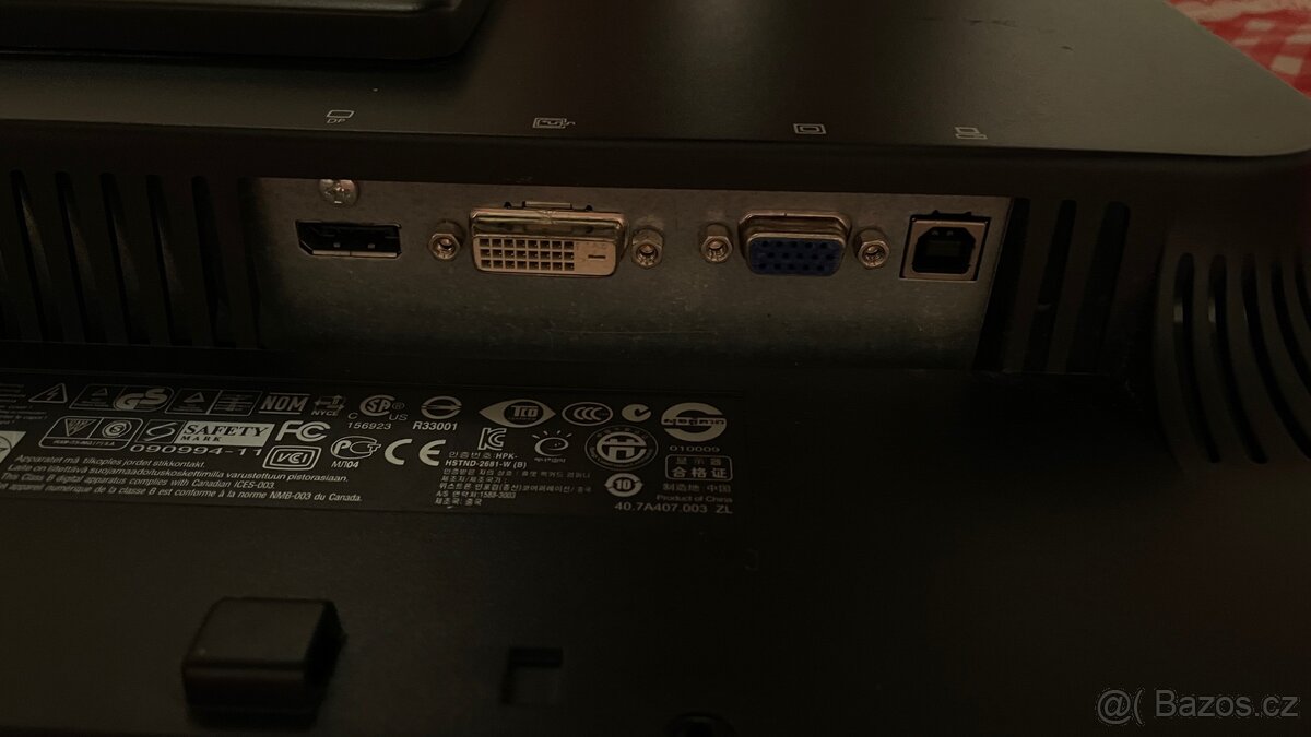 HP 24 Palců Monitor - 2