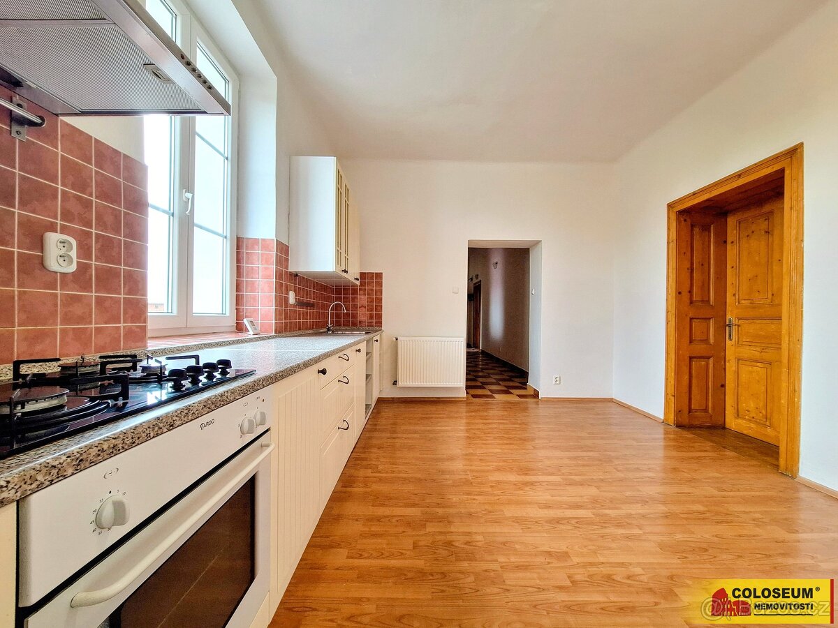 Bruntál, OV 3+1, 116 m2, rekonstrukce – byt, ev.č. V1372V032 - 2