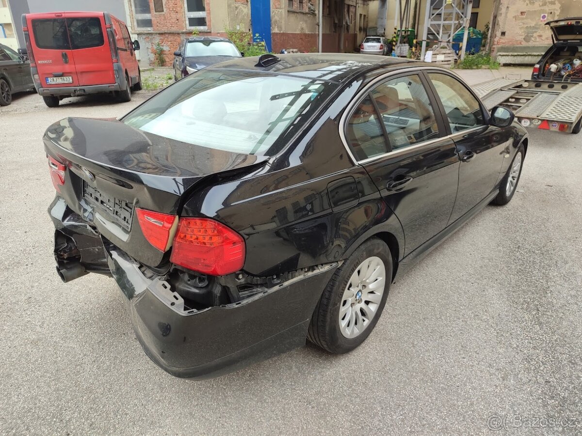 BMW E90 LCI 325i díly z vozu 2009 N53 - 2