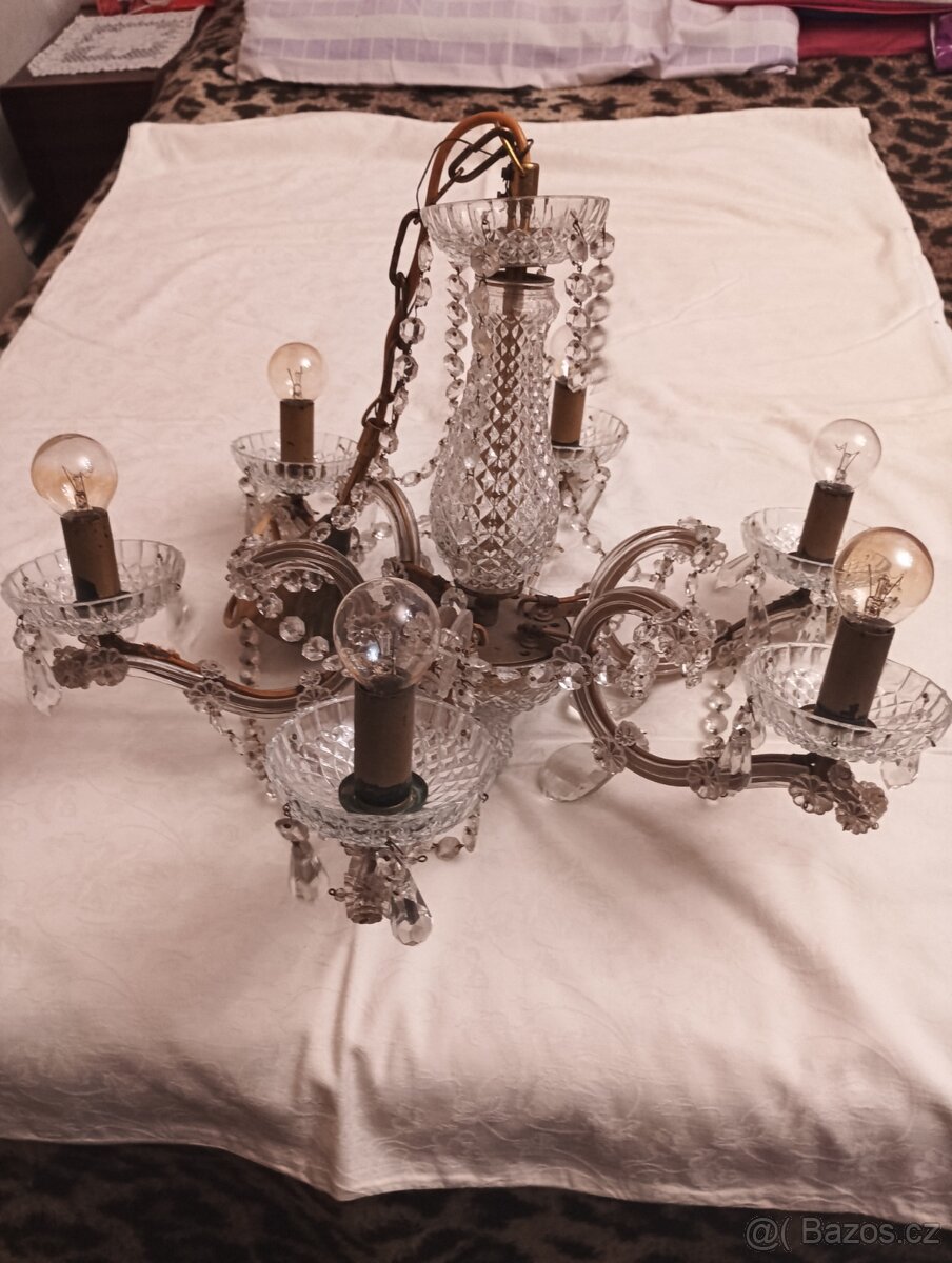 Křišťálový lustr - 2