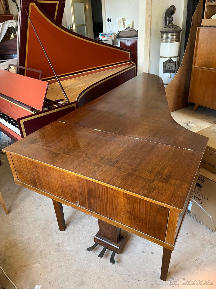 Předválečné cembalo Neupert - 2