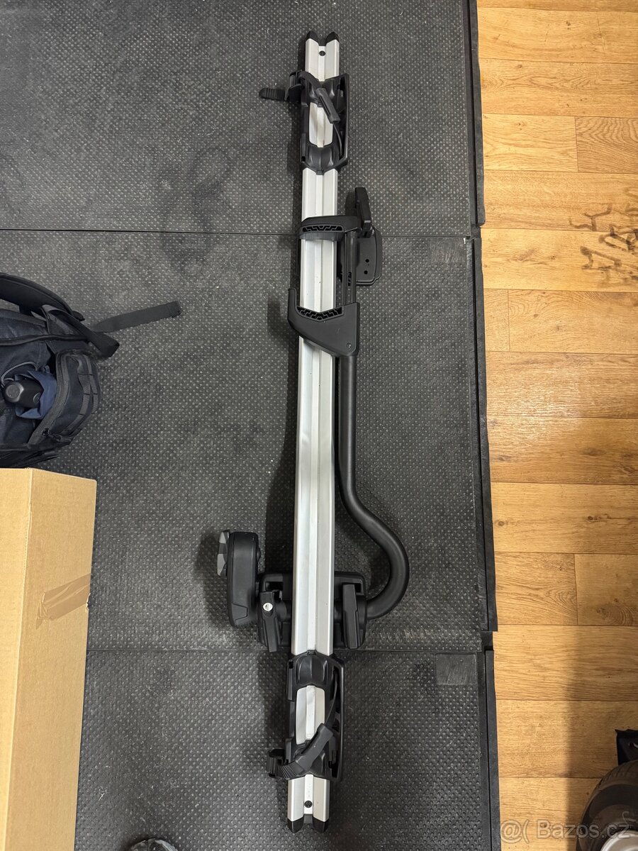 THULE - střešní nosič ProRide černá/hliník NOVÝ - 2