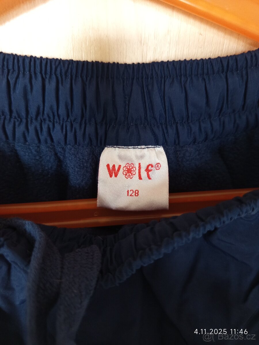 Modrá chlapecká tepláková mikina vel. 134 - 2