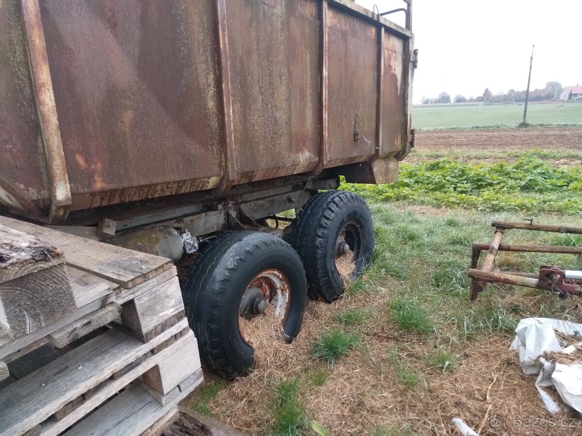 Lanový nosič kontejnerů za traktor - 2