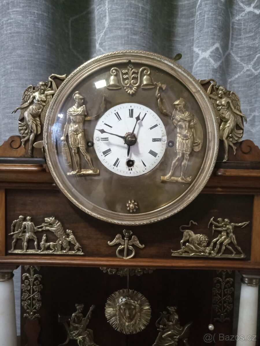 Stolní hodiny zvoníci - 2