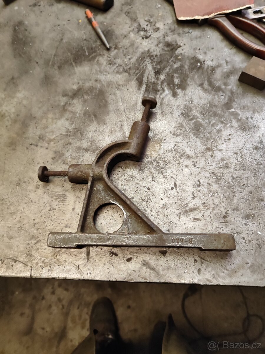 Prodám lunetu na soustruh Svoboda - 2