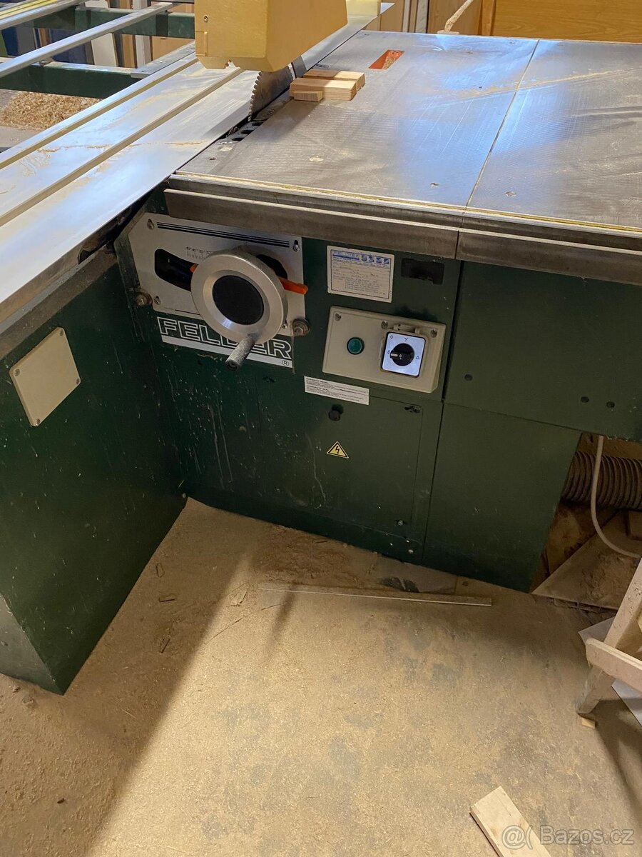 Formátovací pila Felder - 2