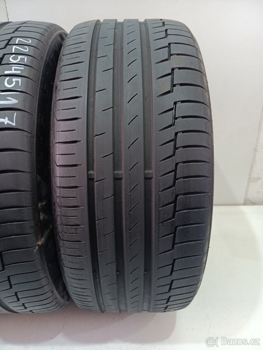 Letní pneu 225/45/17 Continental - 2