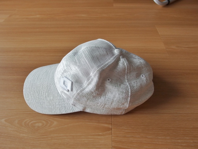 Kšiltovka třpytivá stříbrná zn. Lotto 8-12 let - TOP STAV - 2