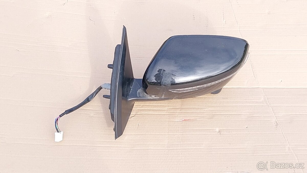 Nissan Qashqai J11 – Zrcátko levé s kamerou - 2