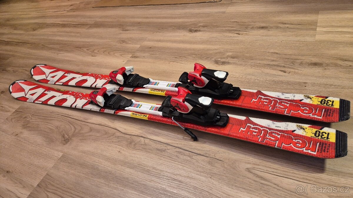 Lyže Atomic Redstar 130cm a hůlky Fischer 95cm - 2
