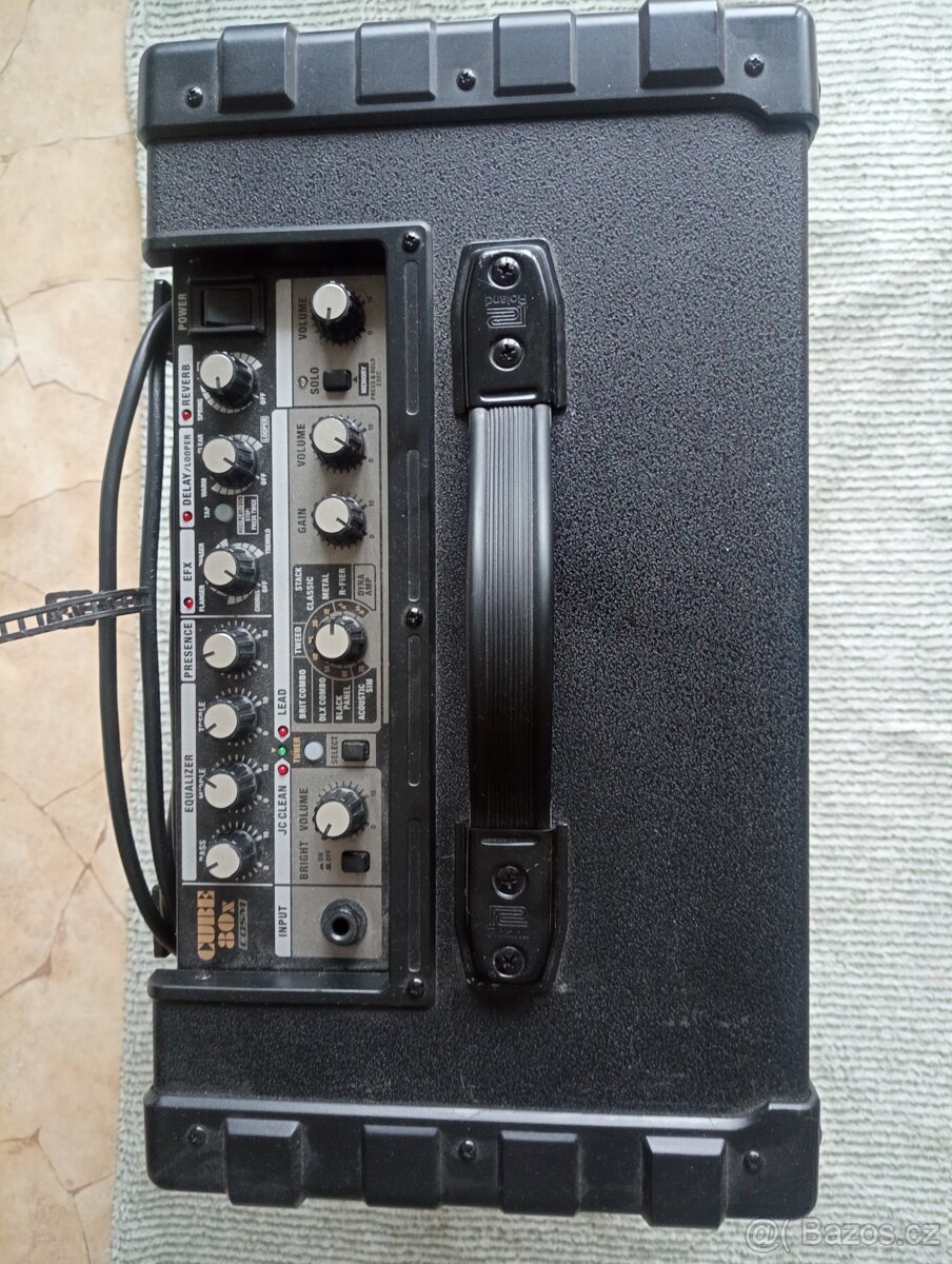 Kytarové kombo+footswitch+manuál - 2