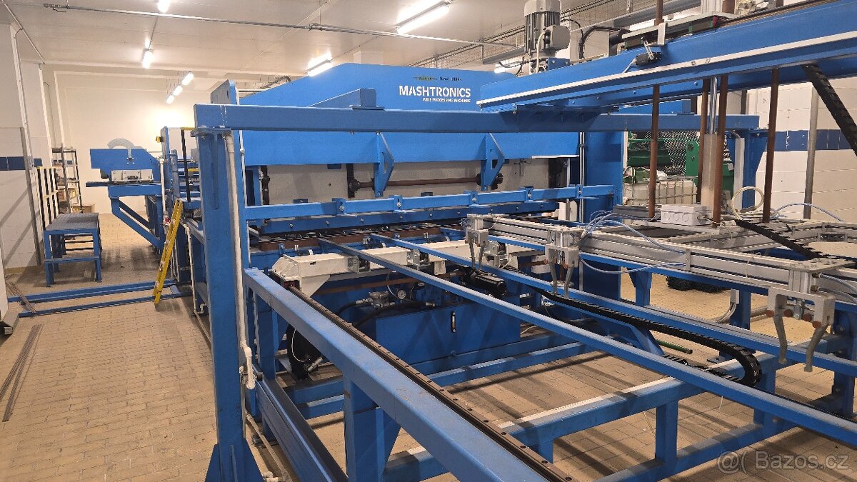 Linka na vyrobu 3D a 2D panelů. - 2