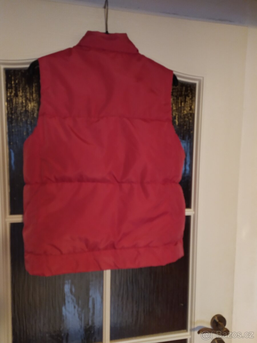zimní vesta zn.GAP vel S - 2