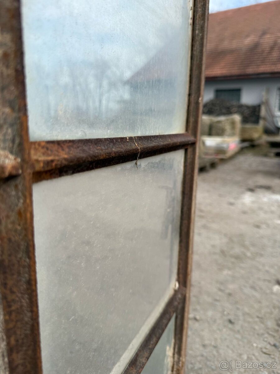 Tovární okno 45 - 2