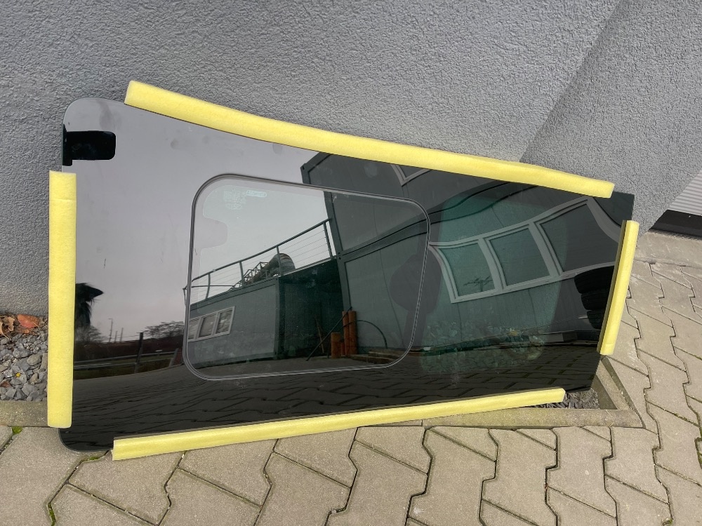 Okno Ford Tourneo Custom - 2