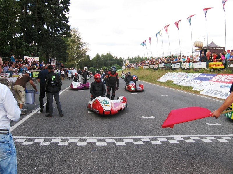 Silniční závodní sidecar - 2