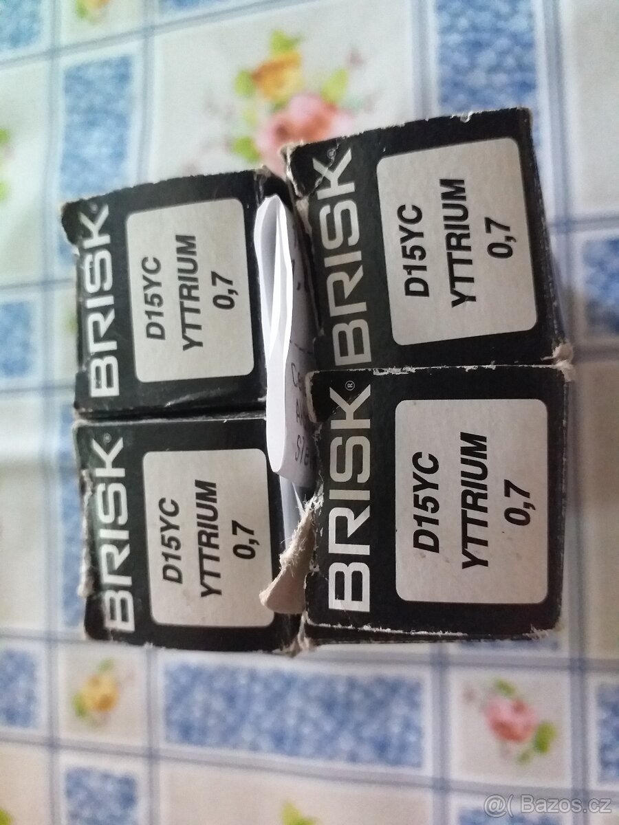 Zapalovací svíčky BRISK D15YC ITTRIUM = 4 ks - 2