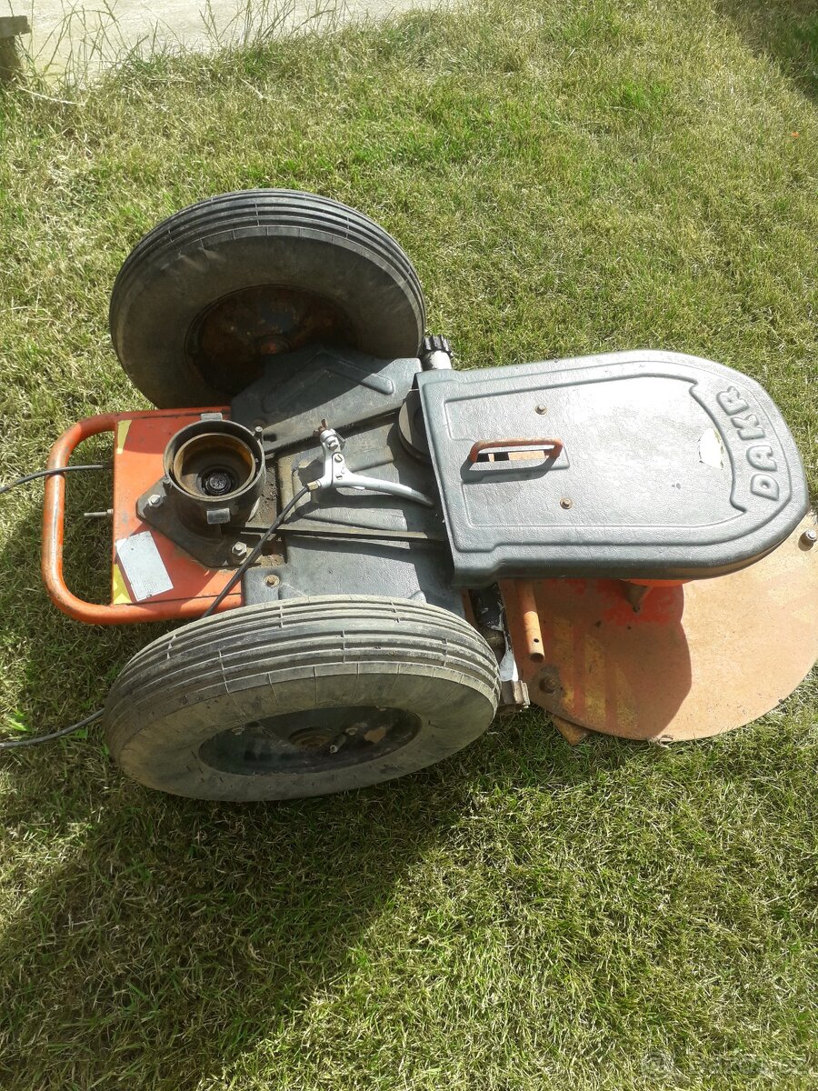 BUBNOVÁ SEKAČKA DAKR VARI - 2