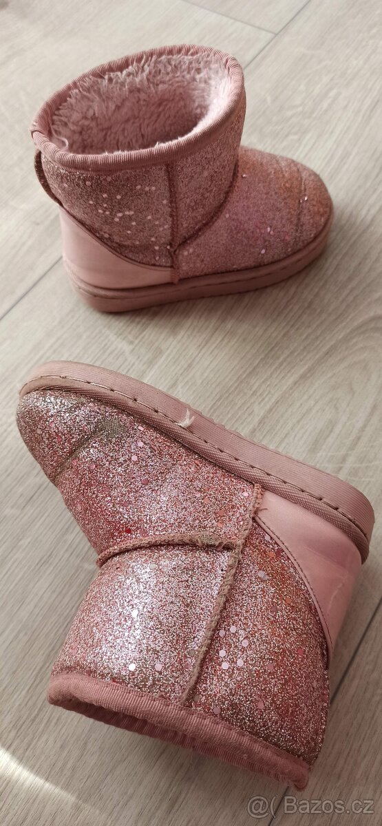 Dívčí válenky - 2