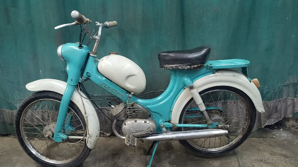 Moped stadion s 22 - 2