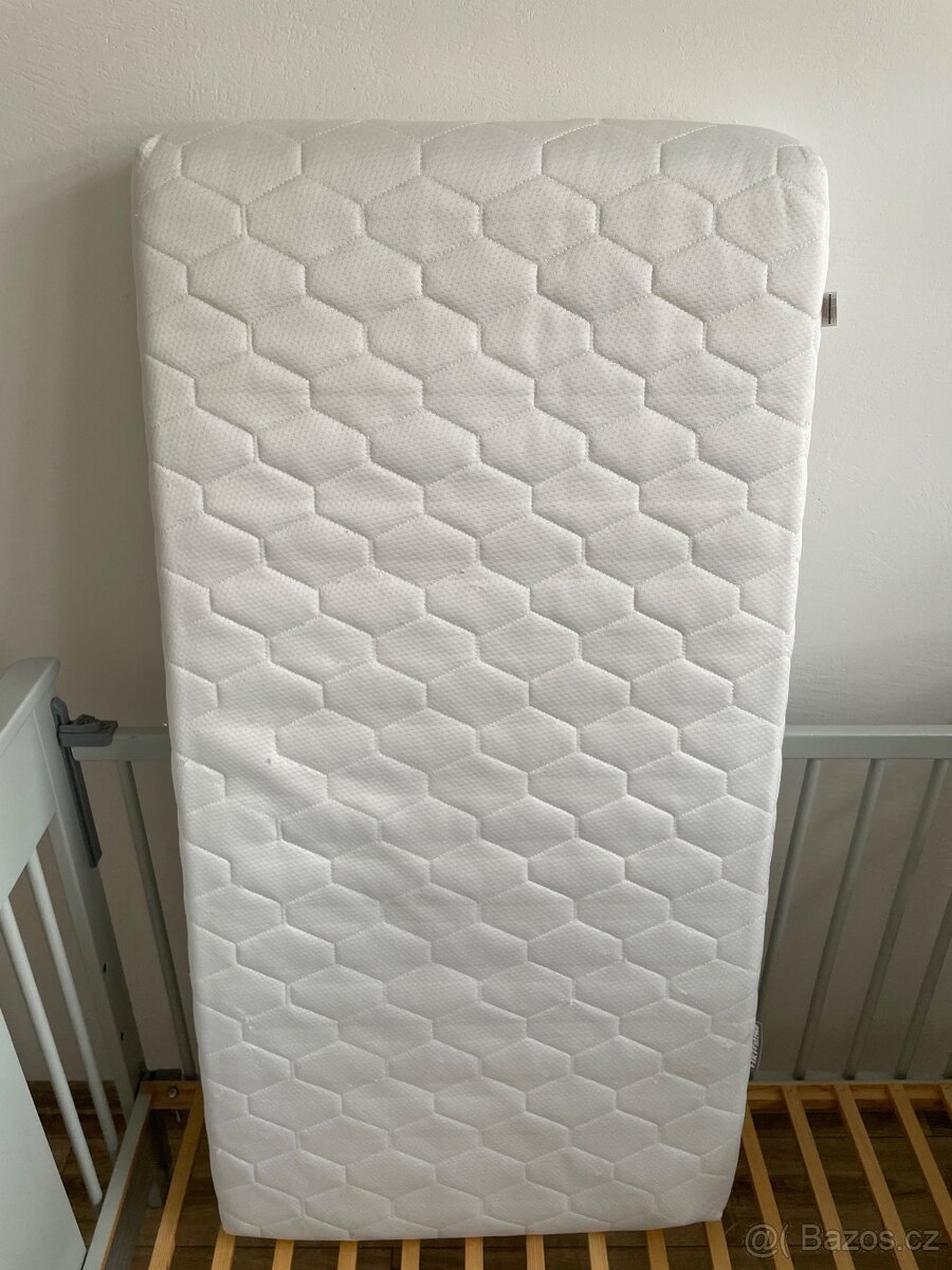 Dětská postýlka DREWEX s matraci - 2