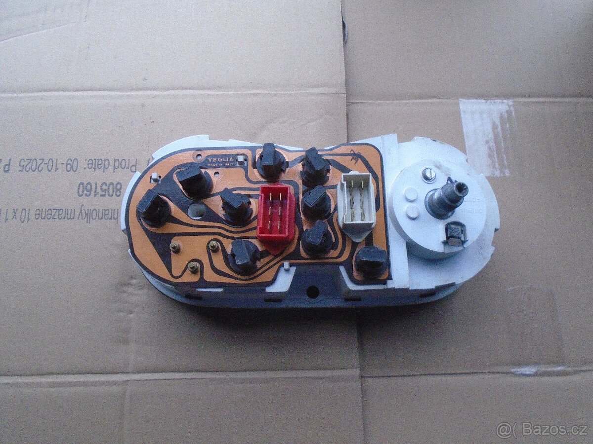 Fiat 128A Zastava 1100 Budiky - 2