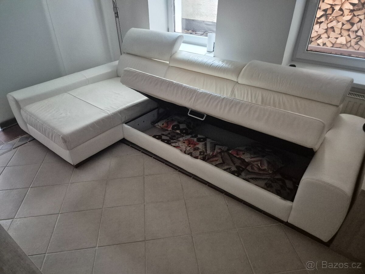 prodám bílou sedací soupravu - 2
