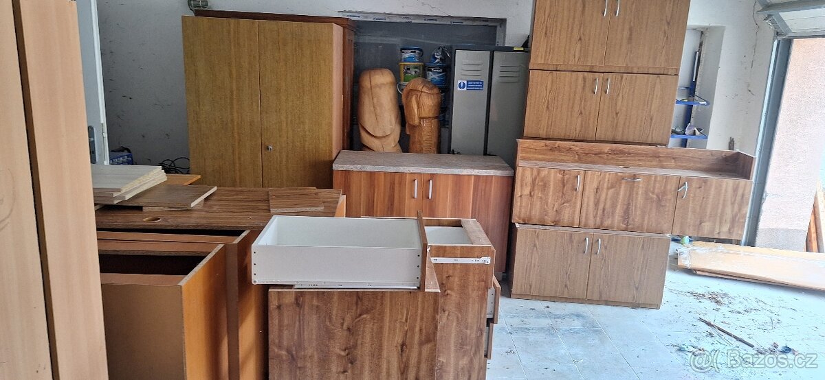 Daruji zdarma různé skříně - 2