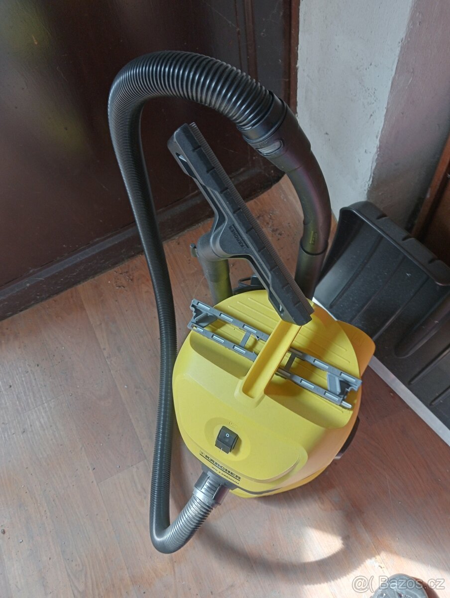 Vysavač Karcher WD 3 Premium - 2
