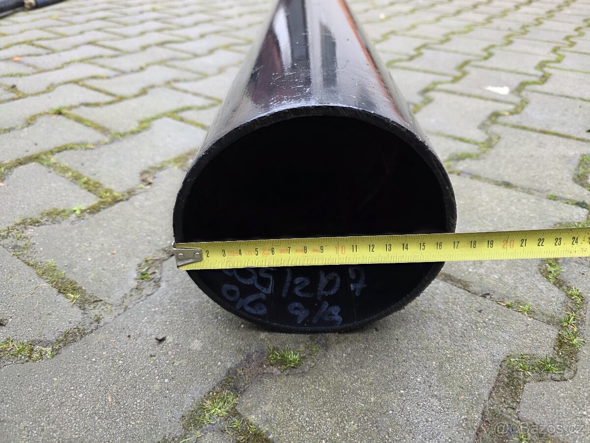 Plastová trubka - 2