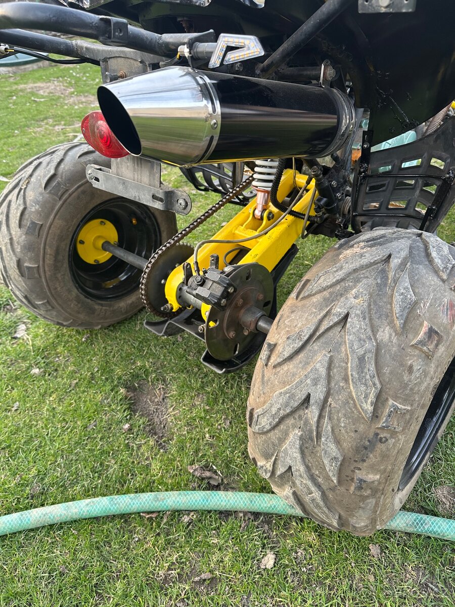 Čtyřkolka Bashan 200 CCM - 2