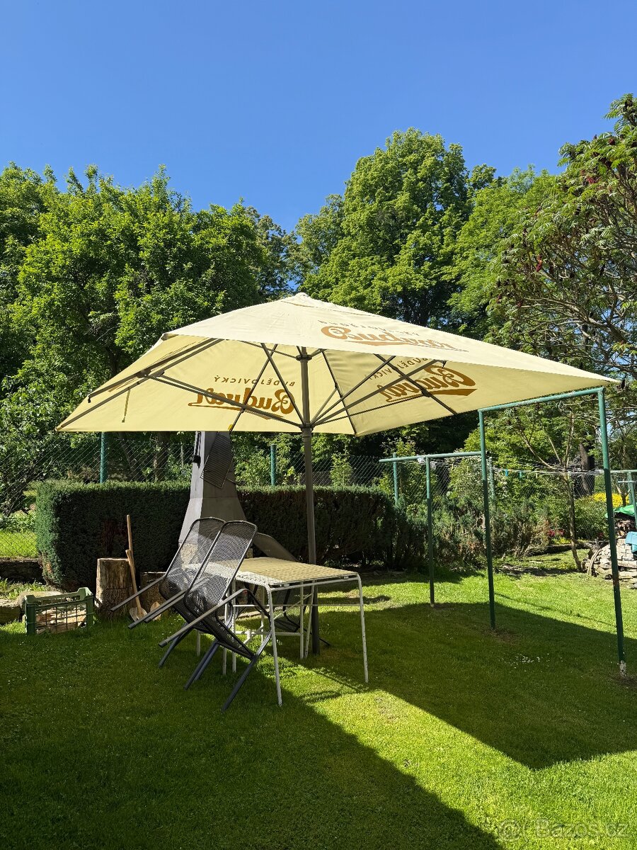 Slunečník Budvar velký top stav - 2