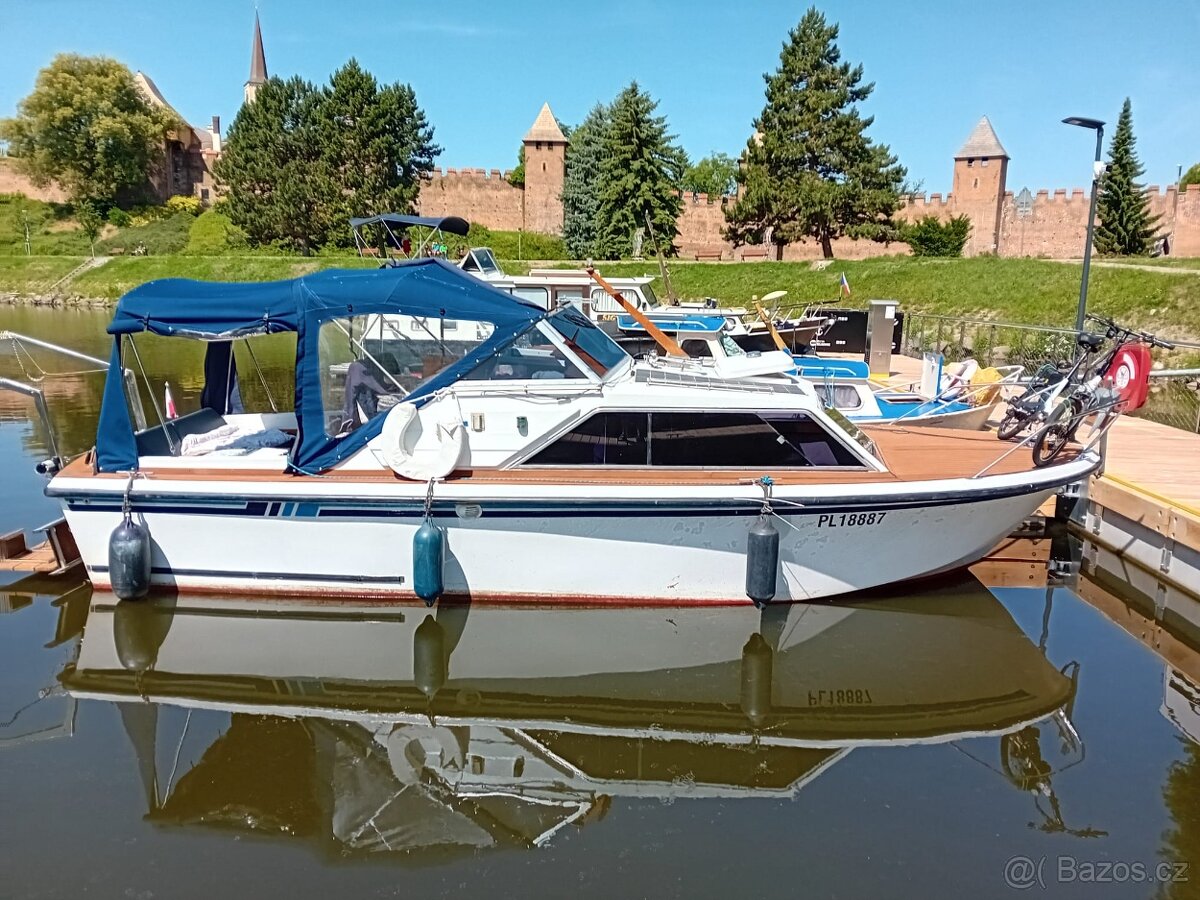 Kajutová loď Polaris 7,60 - 2