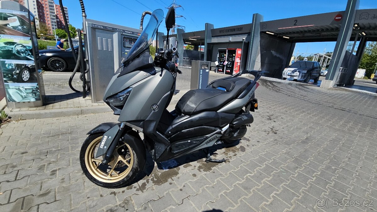 Yamaha Xmax Tech 125 - 2