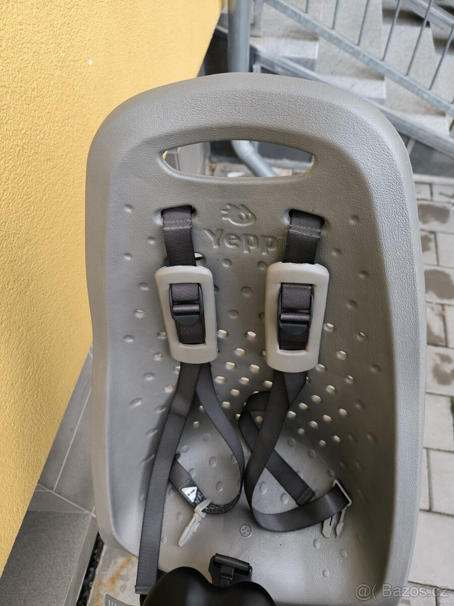 Prodám cyklosedačku Thule Yepp Maxi easy fit - 2
