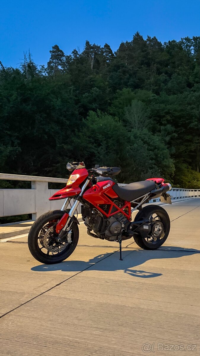 Ducati hypermotard 796 - 2