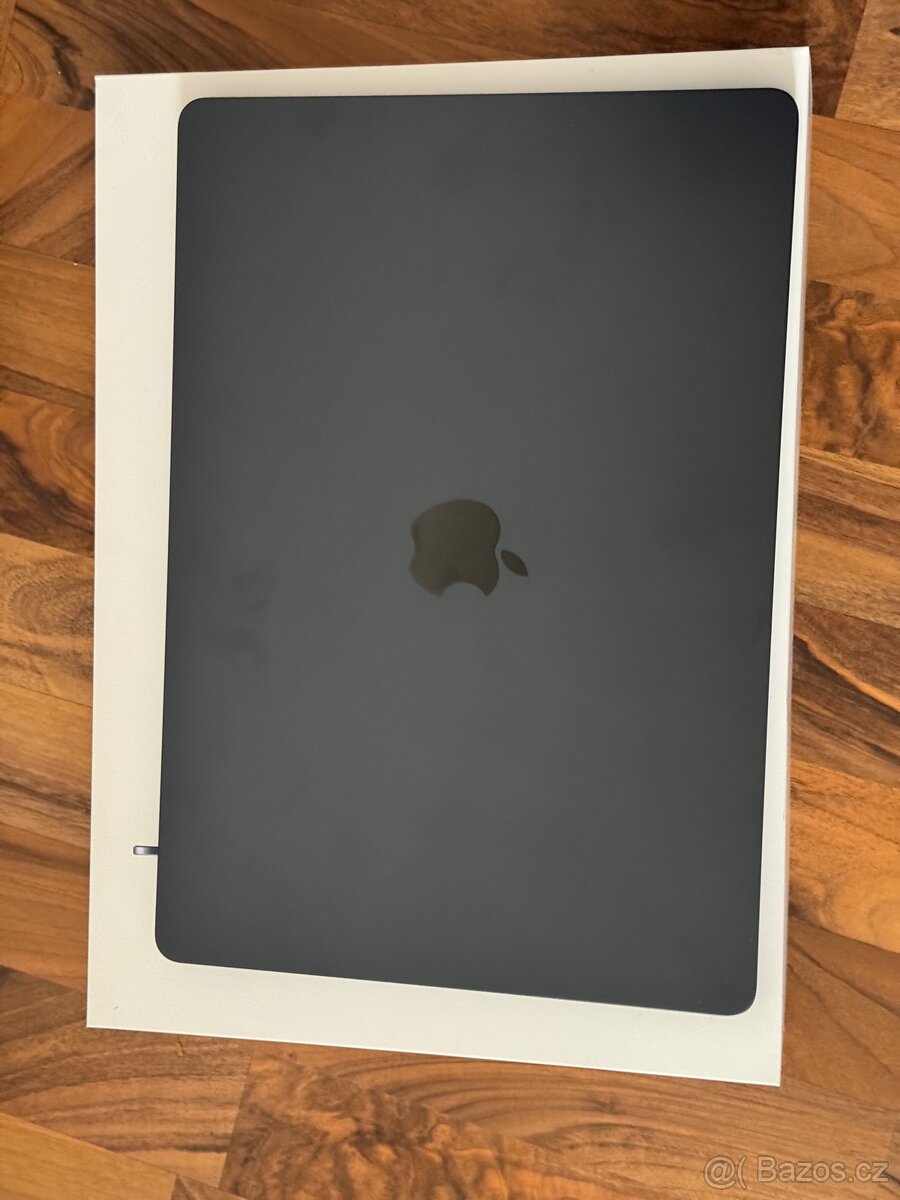 MacBook Air 15,3” M3/24GB/512GB/temně inkoustový - 2