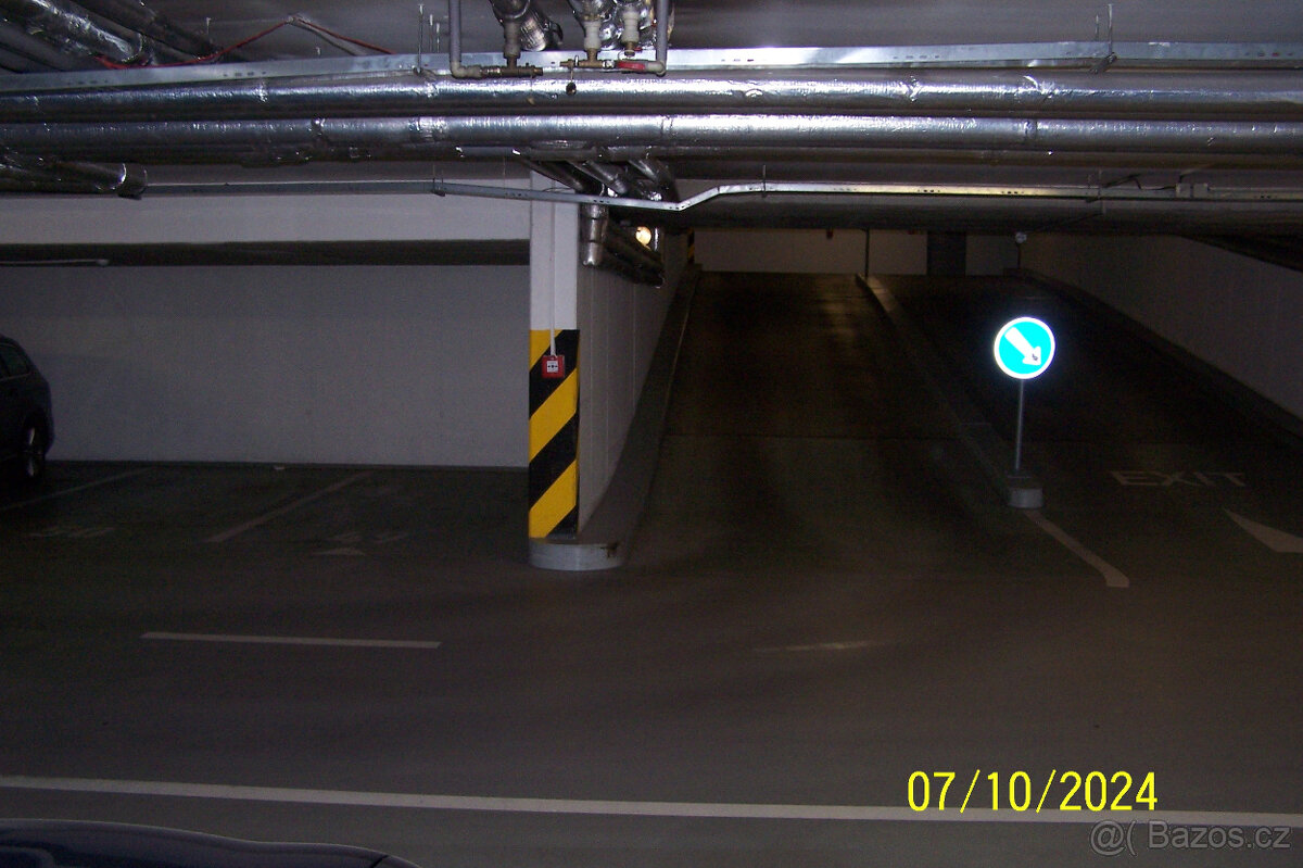 garážové stání Pha - Smíchov - 2