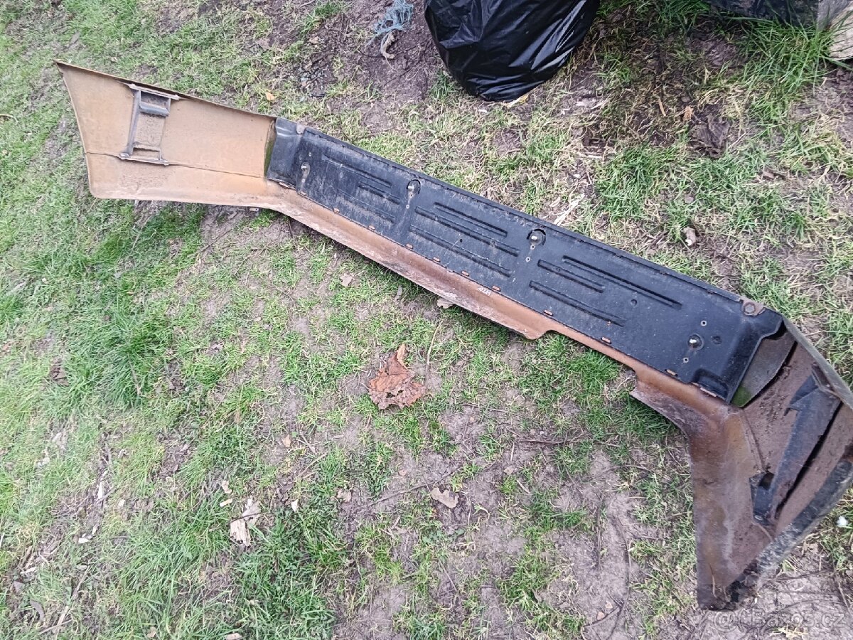 Mercedes Benz SLS w129 zadní nárazník a sklíčko mlhovky - 2