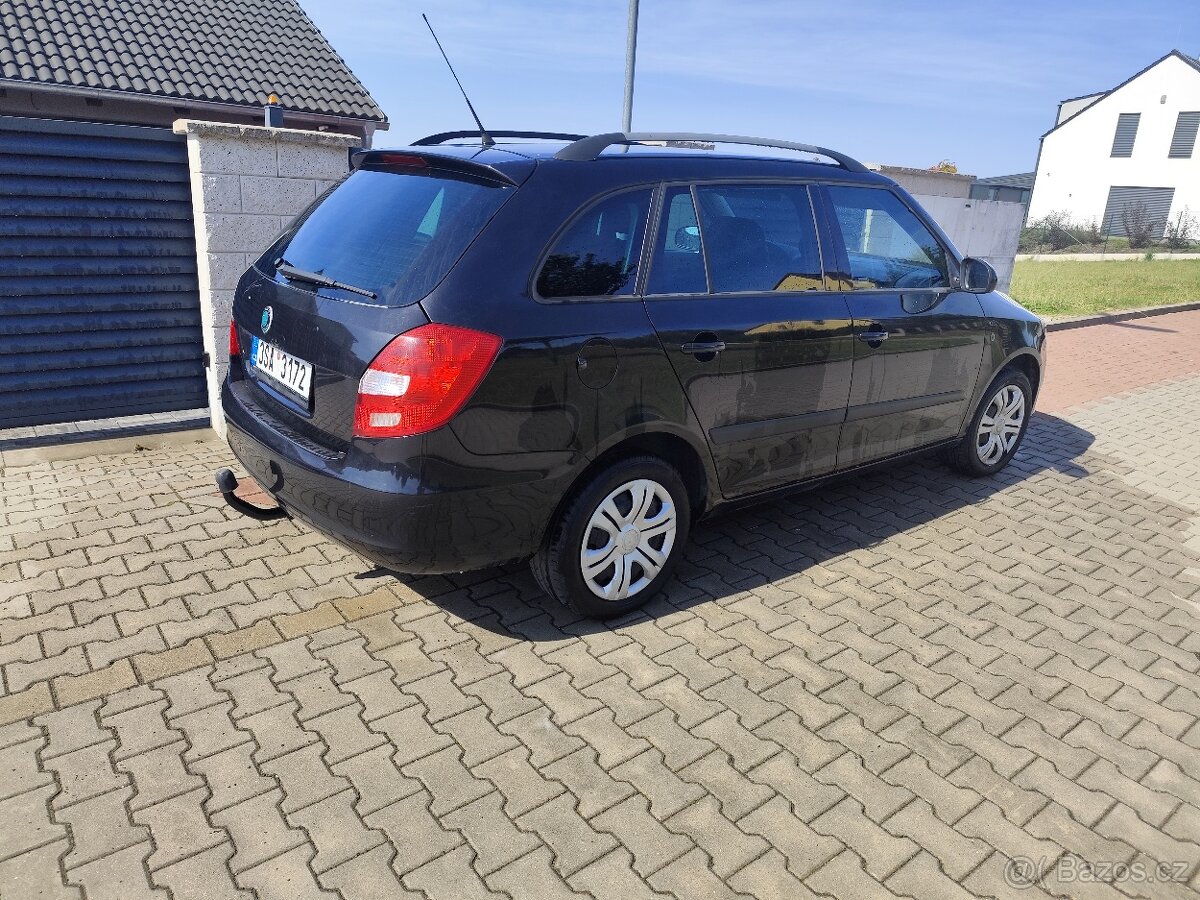 Škoda Fabia 1.6 TDI,r.v.9/2011,klima, combi - 2