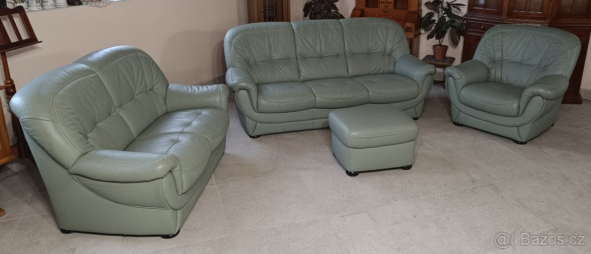 Kožená, sedací souprava 3+2+1+taburet. - 2
