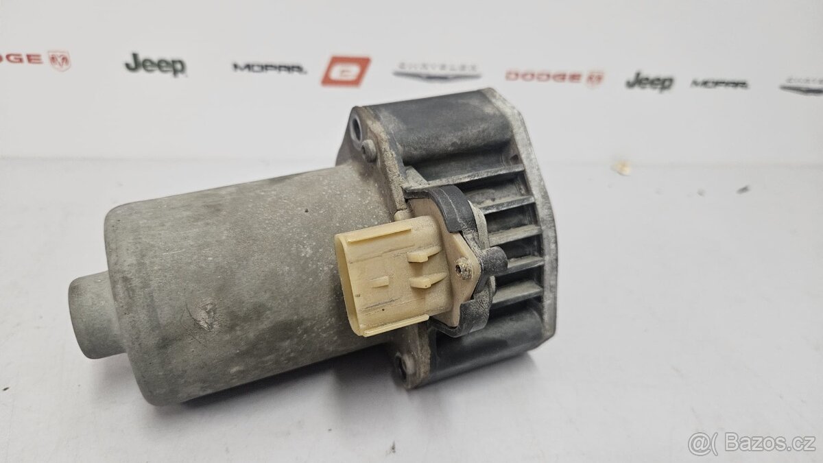 Motorek přídavné převodovky Jeep, Dodge K68071235AC